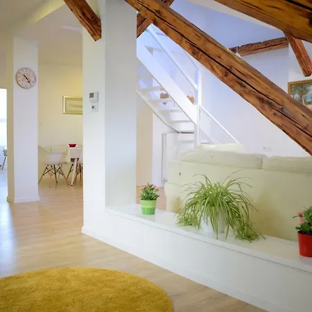 Apartment Rama